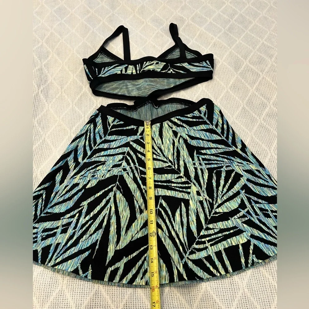 BCBGMaxAzria euc black